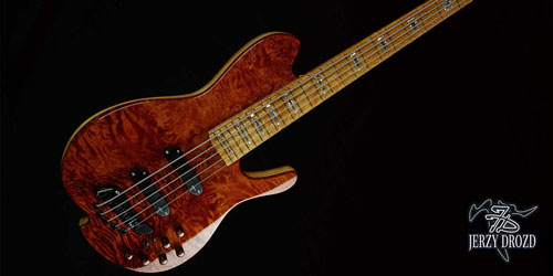 JERZY DROZD Atlas body angled view