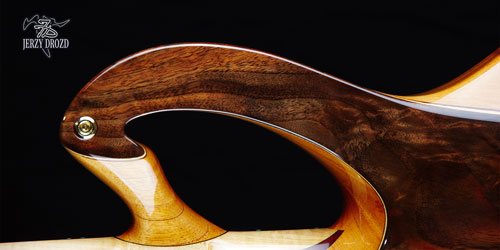 JERZY DROZD Deserto Rosso rear view of upper horn