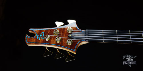 JERZY DROZD Deserto Rosso headstock