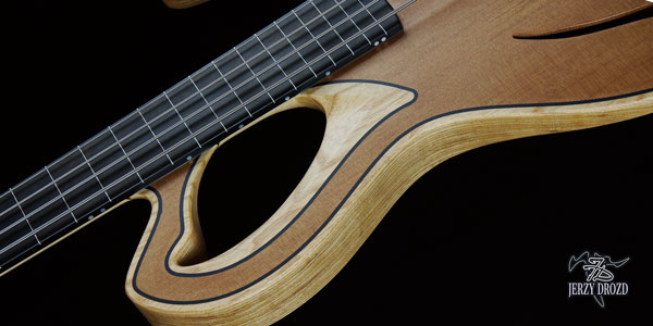 Barcelona Carles Benavent Piccolo upper horn shape view