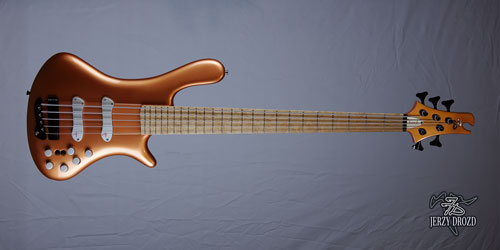 JERZY DROZD Eos bass guitar 1